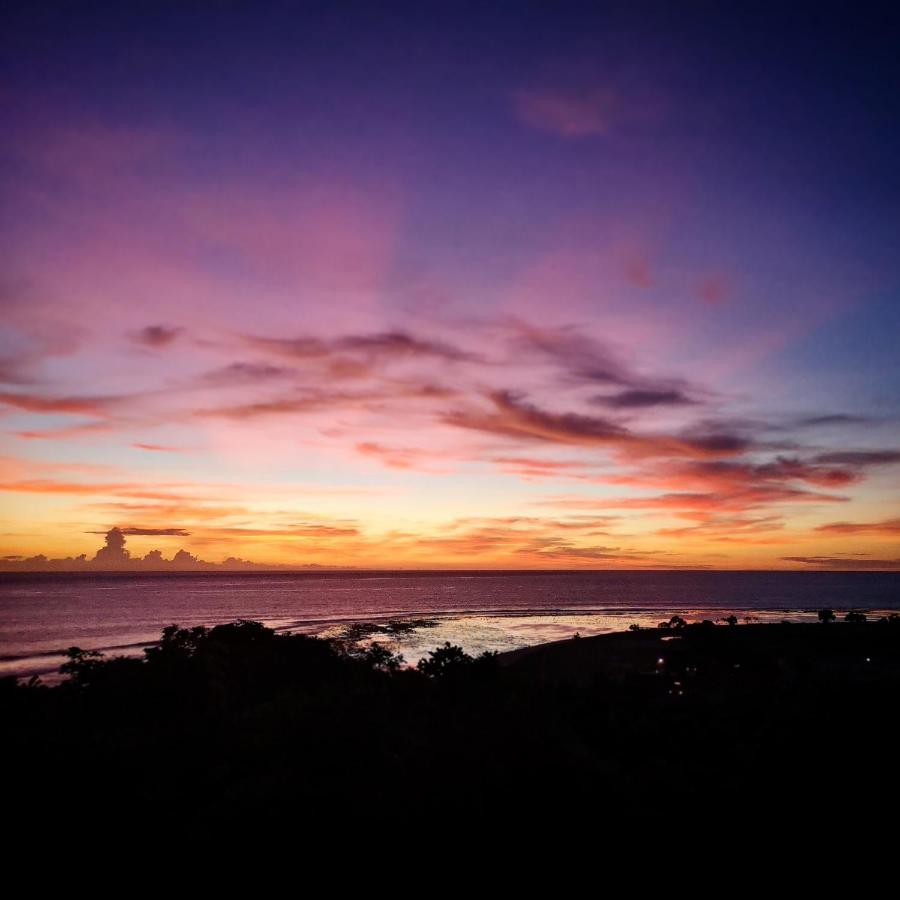 Boa Hill Surf House Hotel เนมบราลา ภายนอก รูปภาพ
