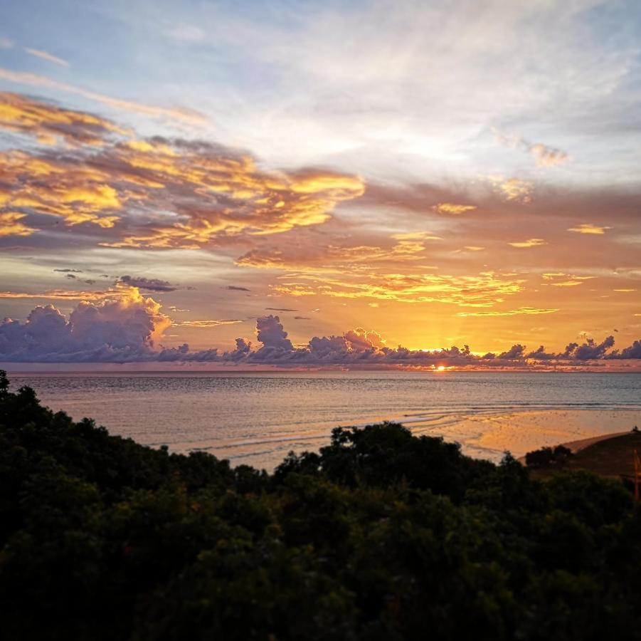 Boa Hill Surf House Hotel เนมบราลา ภายนอก รูปภาพ