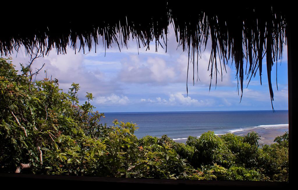 Boa Hill Surf House Hotel เนมบราลา ภายนอก รูปภาพ