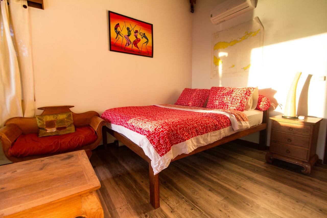 Boa Hill Surf House Hotel เนมบราลา ภายนอก รูปภาพ
